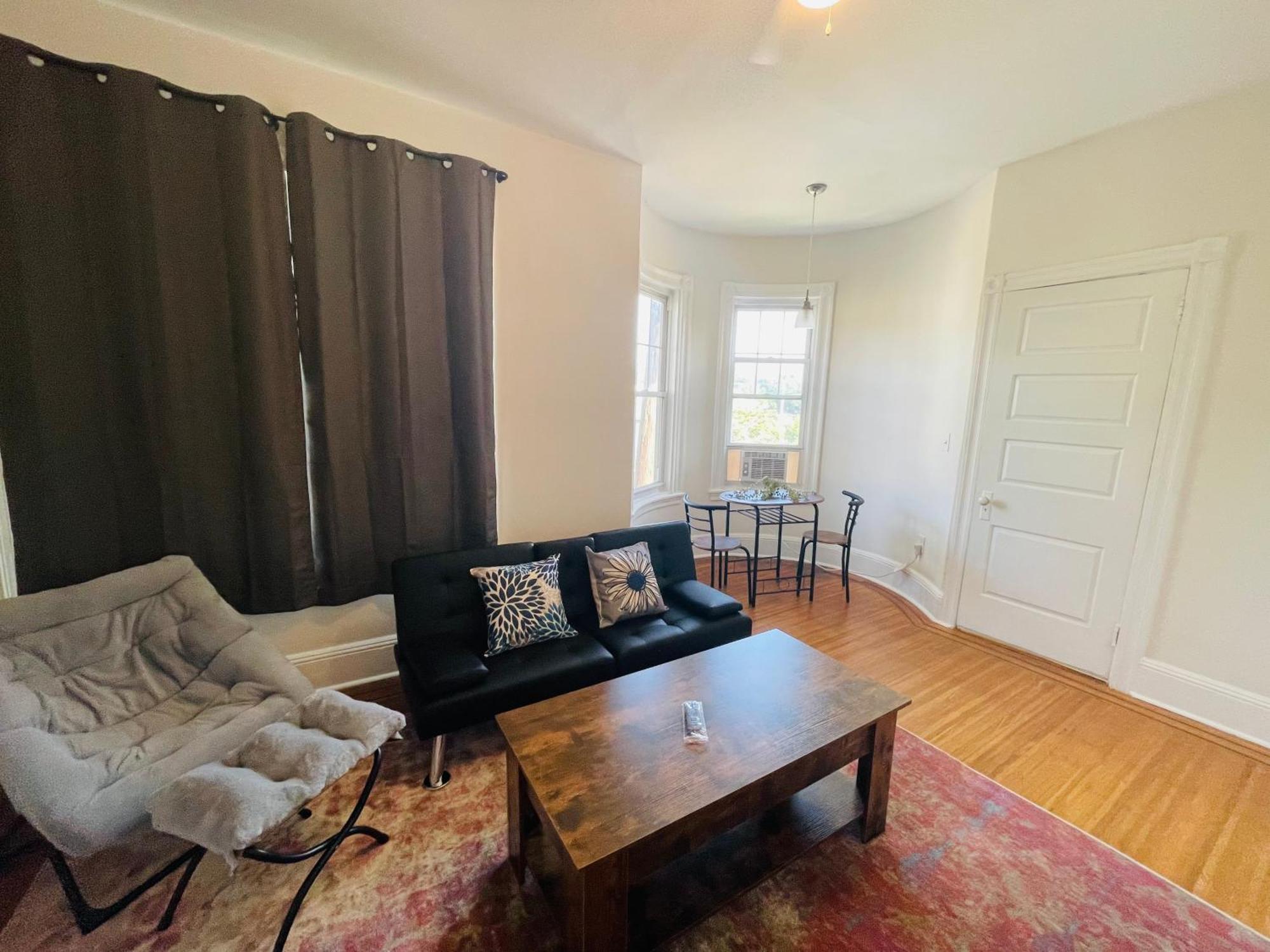 Charming 15-Bedroom Apartment In Elkins Park! Exterior foto